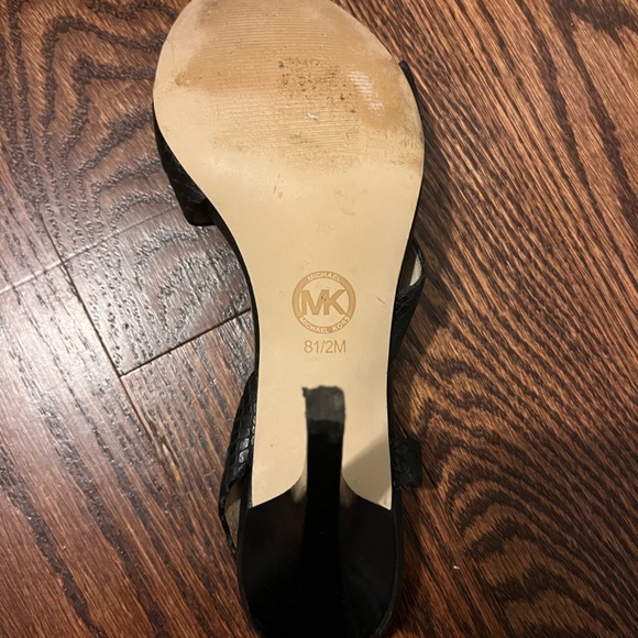 Michael Kors size 8 1/2 sandals - Picture 2 of 6